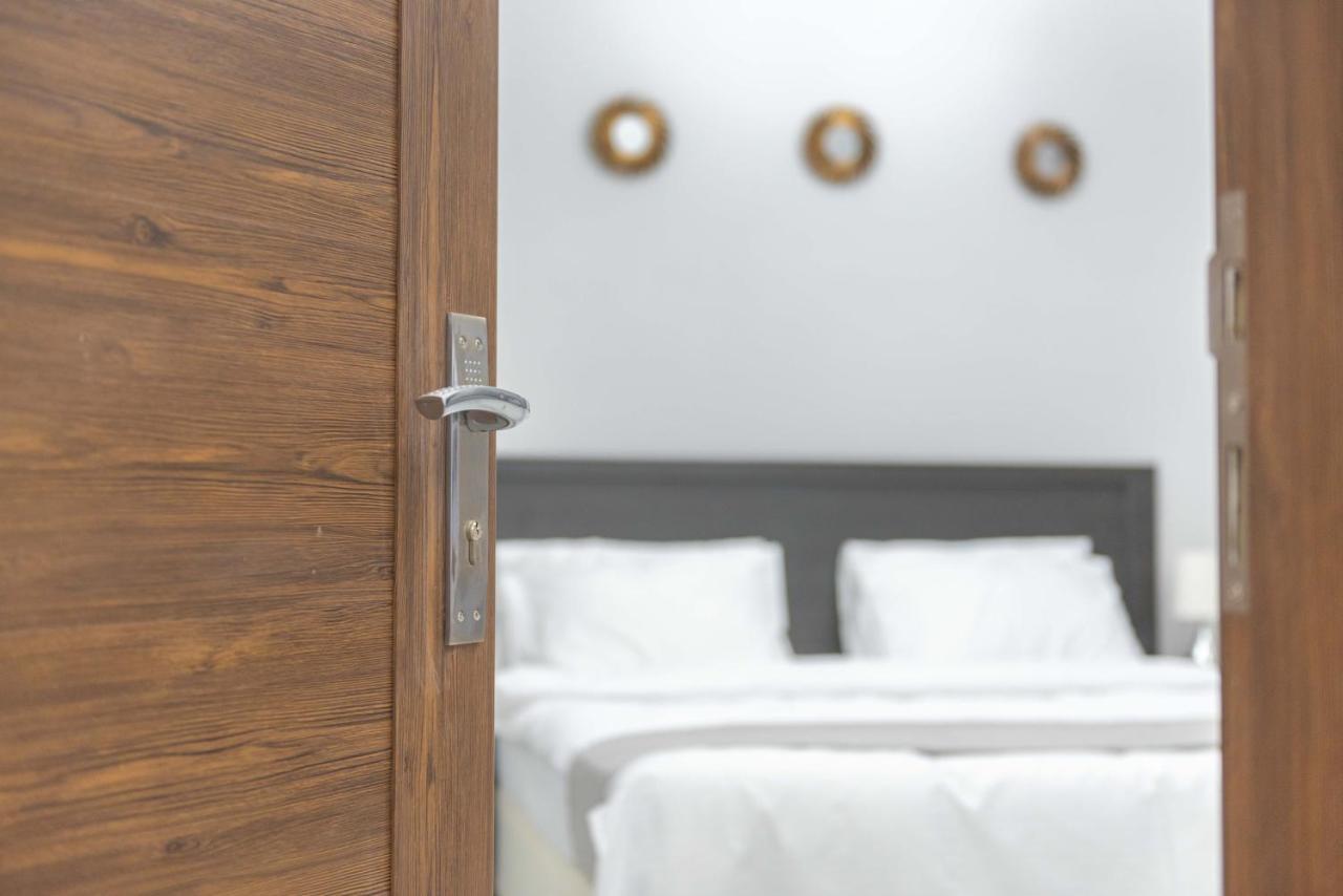 Al Sqlawi Hotel Apartment Ras al Hadd Exteriör bild